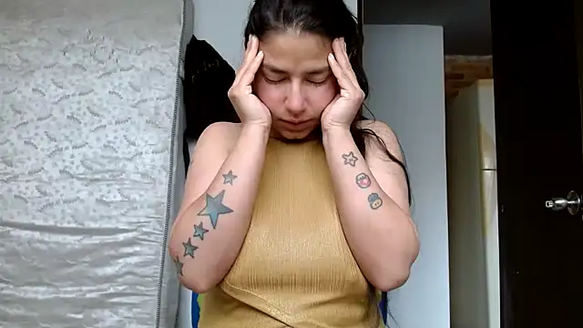 Snapshot of Escarcha-blue chatting on October 12, 2:41 pm Escarcha-blue online show from October 12, 2:41 pm