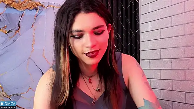 MaeveKuro online show from April 1, 8:59 am