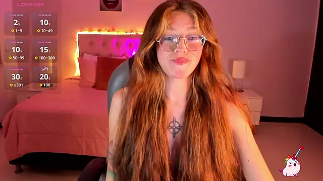 Emily Warren  online show from March 3, 8:15 pm