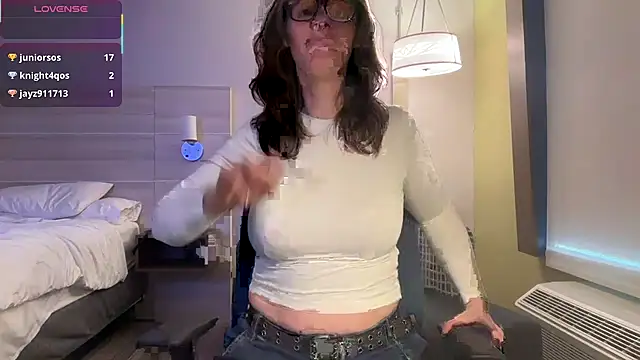 mothh1 online show from March 10, 2:54 pm