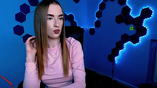 doll vey online show from November 28, 8:23 pm