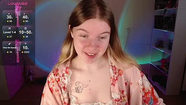 Strawberry juli online show from September 16, 9:06 am