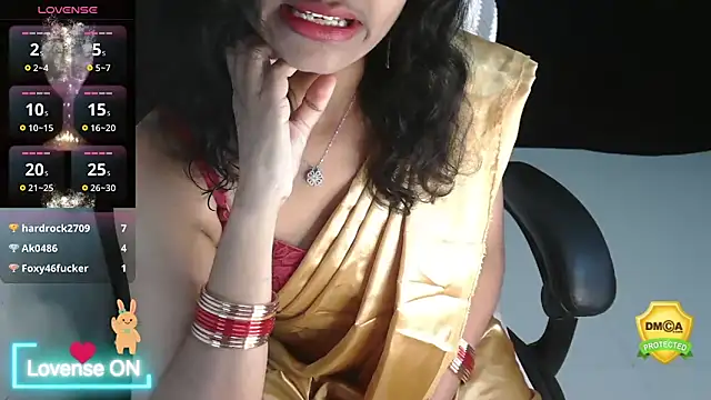 Snapshot of fullmoan chatting on October 4, 5:24 am fullmoan online show from October 4, 5:24 am