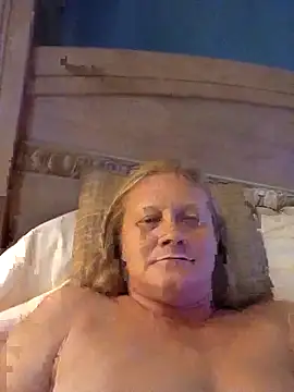 wetnwildforyou online show from September 12, 12:33 am