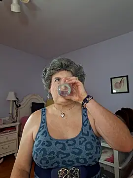 Victoriatv1 online show from October 18, 10:55 pm