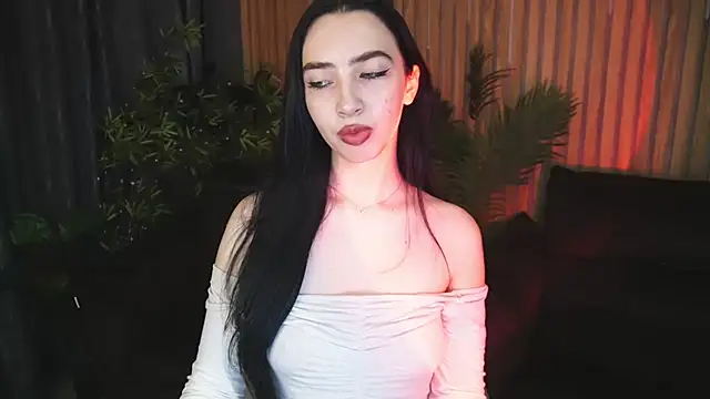 WildKittenX  online show from November 10, 7:14 am