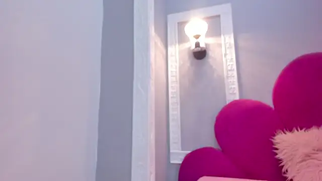 Bonniie 22 online show from February 26, 8:30 pm