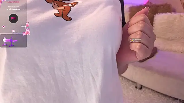 madisonjones- online show from February 16, 7:03 pm