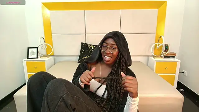 Qeen blackk online show from October 2, 8:47 pm