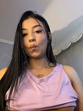 i sabella 25 online show from April 17, 4:03 am