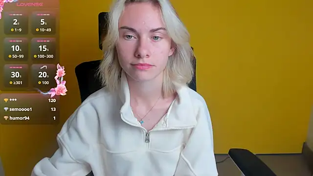 Snapshot of Fiona_Night chatting on October 11, 6:40 am Fiona Night online show from October 11, 6:40 am