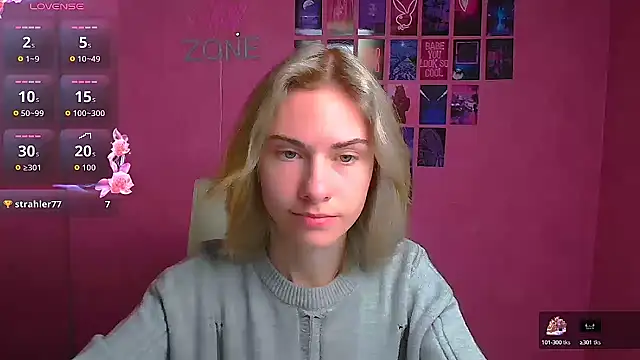 Snapshot of Fiona_Night chatting on October 17, 5:43 am Fiona Night online show from October 17, 5:43 am