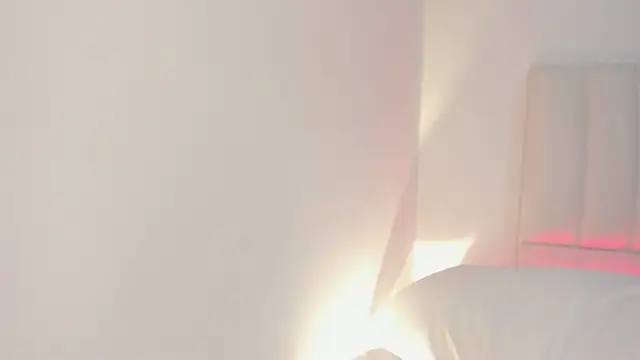 Hannahx   online show from March 26, 3:25 pm