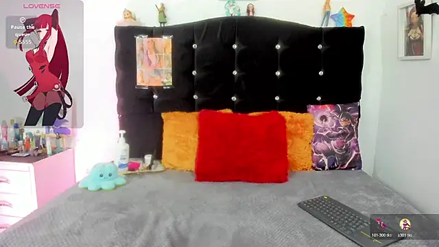 young jung online show from November 18, 9:05 pm