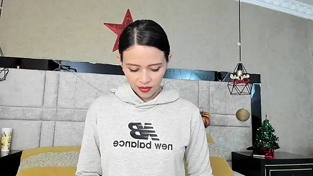 LiliJensen online show from January 5, 7:28 pm