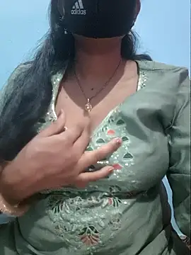 Sexyradha  online show from April 11, 4:21 pm