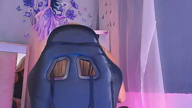 Emily Castillo 1 online show from April 5, 4:33 am