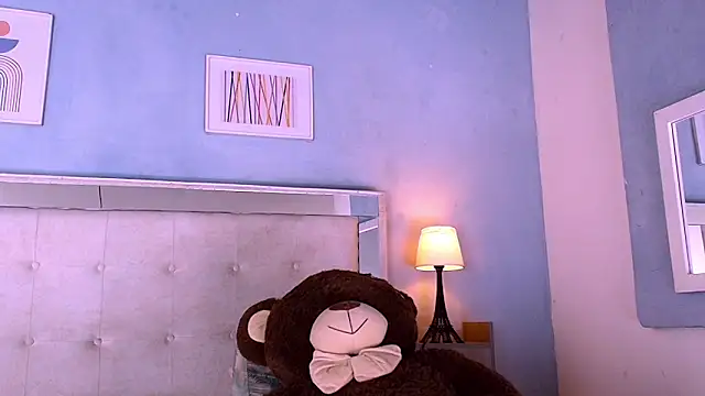 Emily Castillo 1 online show from December 21, 5:01 am