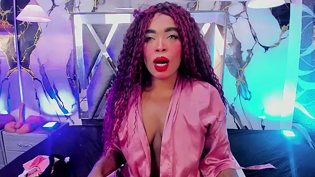 CandyMartinez  online show from June 2, 8:43 pm
