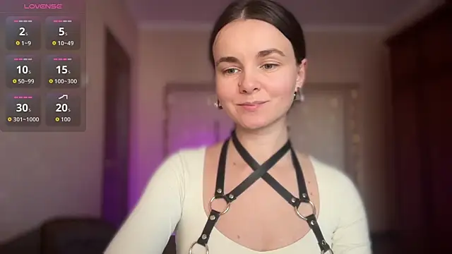 Snapshot of lanaloulou chatting on September 21, 1:43 pm lanaloulou online show from September 21, 1:43 pm