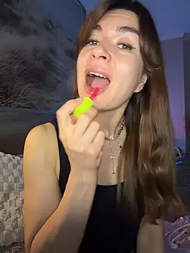 Mary Kiitty online show from March 31, 12:16 pm