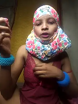 Cutesoma01 online show from April 11, 4:21 pm