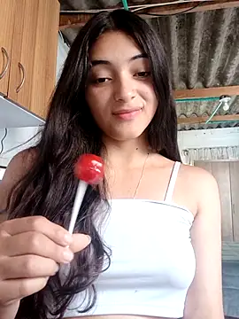 Valen Person online show from November 5, 4:23 pm