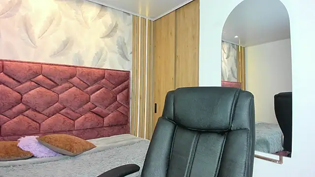 Snapshot of elaia_muller_ chatting on October 14, 8:22 pm elaia muller online show from October 14, 8:22 pm