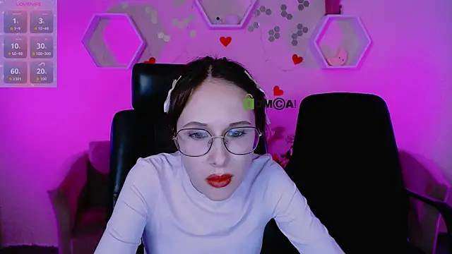 Snapshot of mona_cloud chatting on October 11, 11:40 pm mona cloud online show from October 11, 11:40 pm