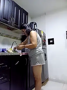 victoria wayne online show from April 22, 10:01 am