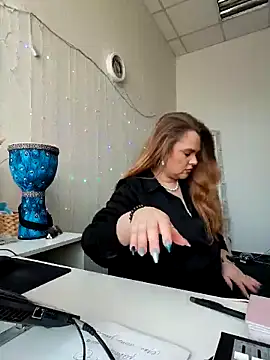 Juicy PeachLux online show from March 16, 5:55 am