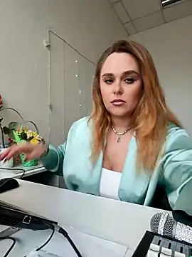 Snapshot of Juicy_PeachLux chatting on September 25, 7:51 am Juicy PeachLux online show from September 25, 7:51 am