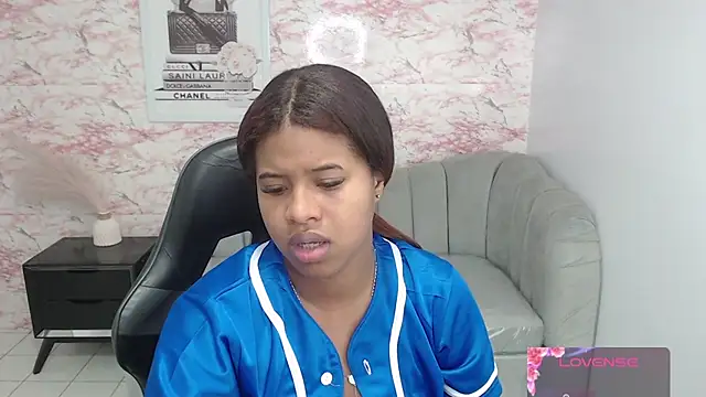 Snapshot of abby1_t_ chatting on September 27, 3:03 am abby1 t online show from September 27, 3:03 am