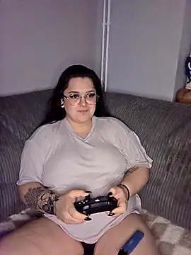 Saucy-Serenity online show from October 20, 9:18 pm