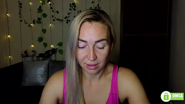 Kiss julli88I online show from September 15, 5:42 pm