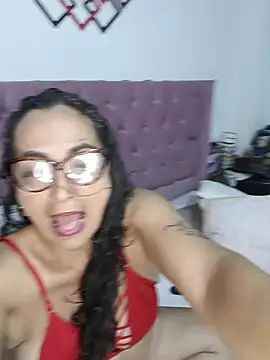 AlessandraLeroy online show from November 4, 1:54 am