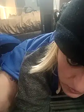 KITTYBOOBOOFUXX online show from December 5, 4:01 am