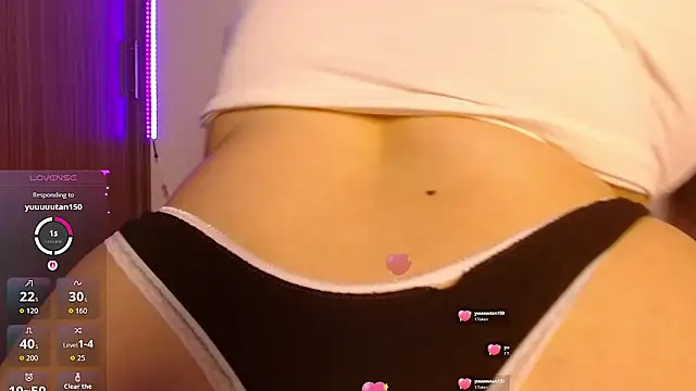 Oliviargf online show from February 25, 1:09 pm