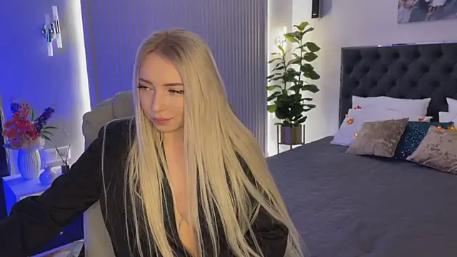 OhMyEmma online show from October 16, 1:41 am