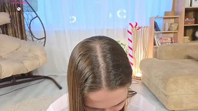 Kira mindnes online show from January 14, 5:45 am