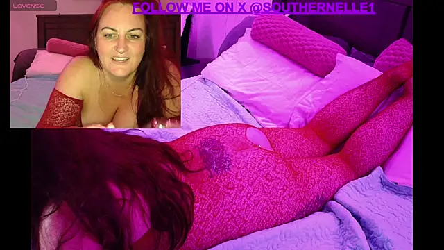 Snapshot of SouthernElle1 chatting on October 3, 1:43 am SouthernElle1 online show from October 3, 1:43 am