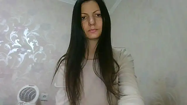 AliseWats online show from March 17, 10:25 pm