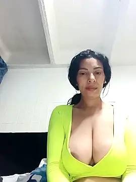 DaphneRosses online show from March 19, 1:59 pm