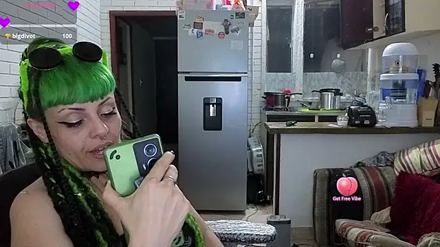 freyaa sorcerees online show from October 6, 2:50 am