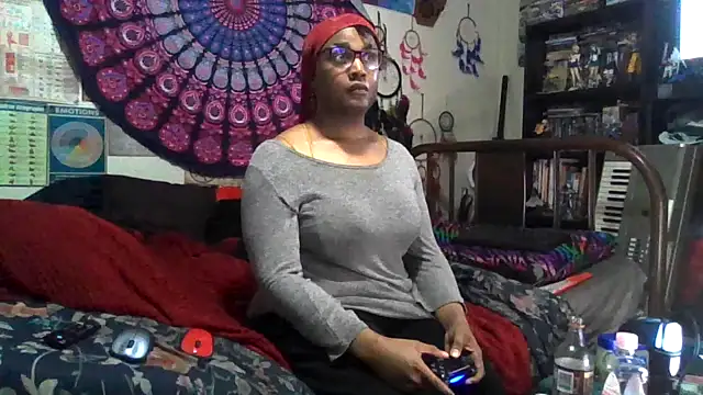 GardeniaFields online show from November 13, 6:34 am