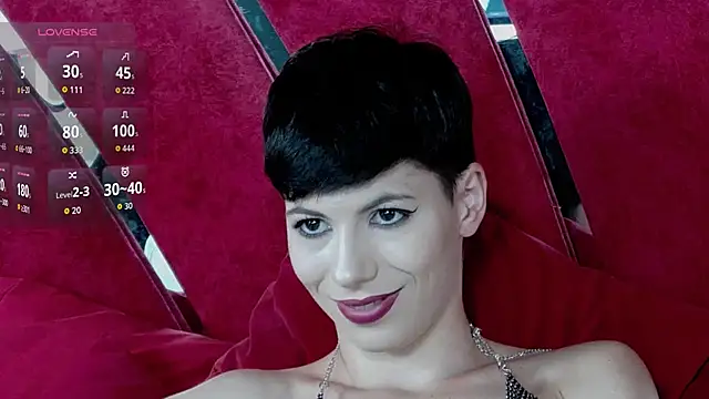 Snapshot of Roxxy_Rouge chatting on October 7, 5:06 pm Roxxy Rouge online show from October 7, 5:06 pm