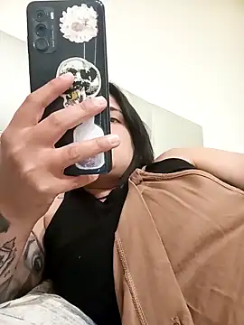 Seet Hanna online show from April 15, 8:53 pm