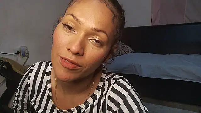 Milu curly online show from October 18, 5:21 am