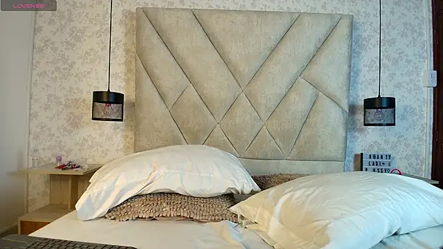 AmbarRaj online show from April 14, 1:55 pm