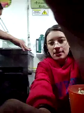 Snapshot of HOLY_DOLL chatting on October 17, 10:46 pm HOLY DOLL online show from October 17, 10:46 pm